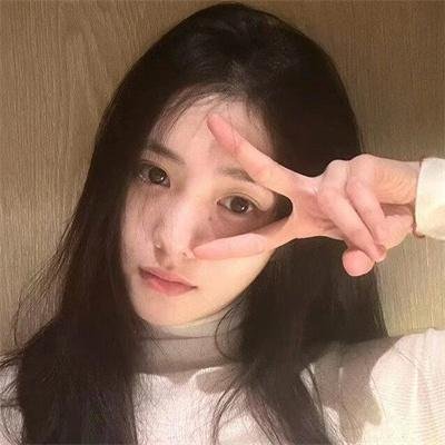 俏丽佳人封面
